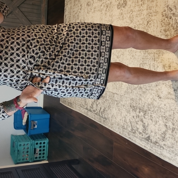 *5 items under $10 for $20* Max studio dress - Picture 3 of 5